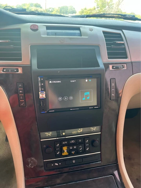 2007 Cadillac Escalade & EXT 3rd Gen - Image 10 of 10