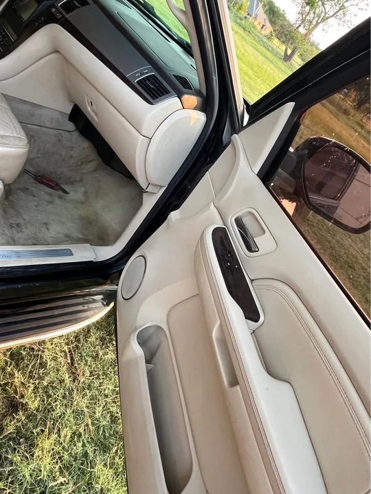 2007 Cadillac Escalade & EXT 3rd Gen - Image 6 of 10