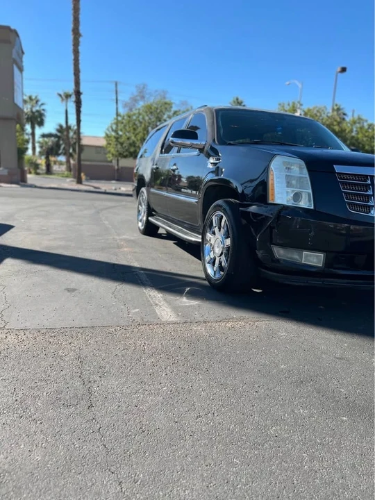 2007 Cadillac Escalade & EXT 3rd Gen - Image 5 of 17