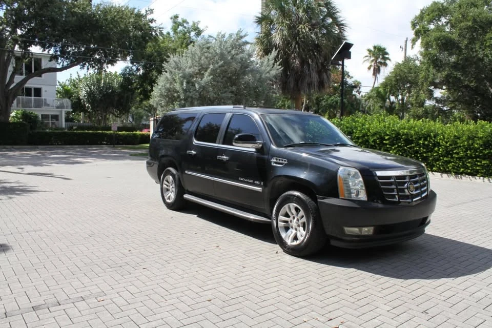 2007 Cadillac Escalade & EXT 3rd Gen - Image 3 of 14