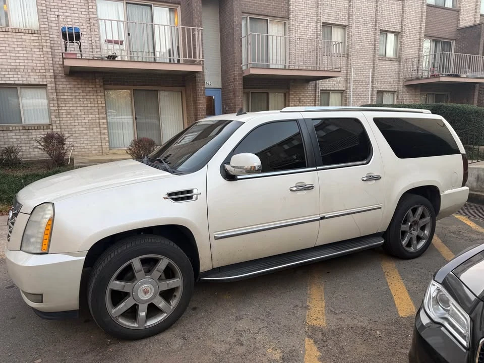 2007 Cadillac Escalade & EXT 3rd Gen - Image 2 of 2