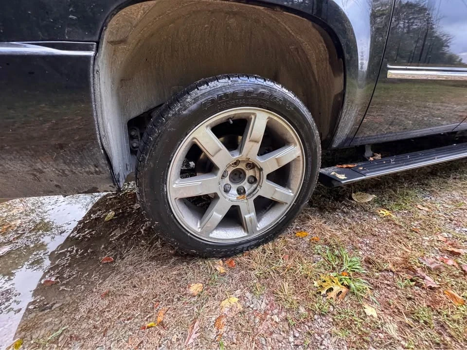 2007 Cadillac Escalade & EXT 3rd Gen - Image 9 of 19