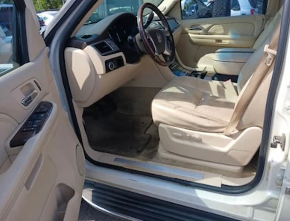 2007 Cadillac Escalade & EXT 3rd Gen - Image 6 of 9