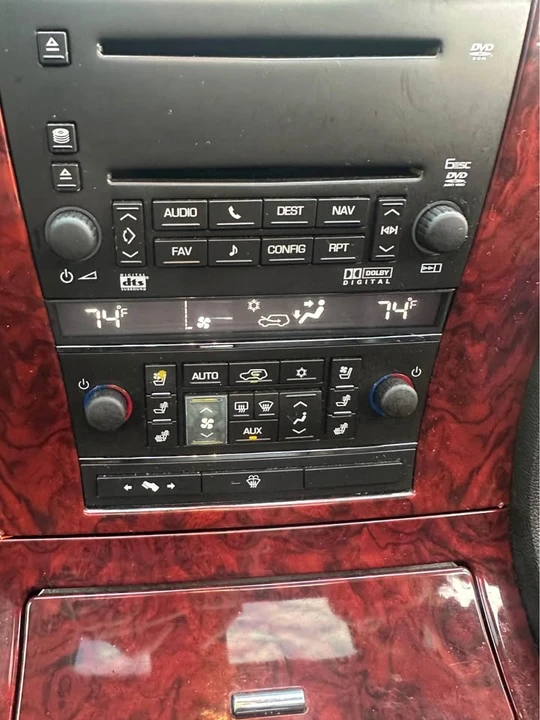 2007 Cadillac Escalade & EXT 3rd Gen - Image 11 of 19