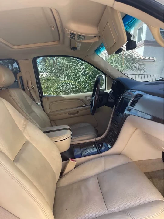 2007 Cadillac Escalade & EXT 3rd Gen - Image 5 of 6