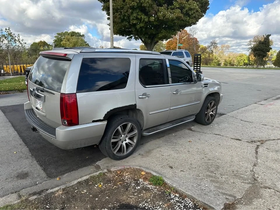 2007 Cadillac Escalade & EXT 3rd Gen - Image 4 of 4