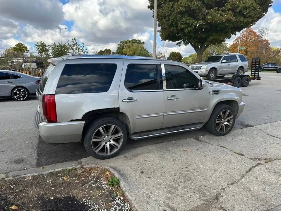 2007 Cadillac Escalade & EXT 3rd Gen - Image 3 of 4