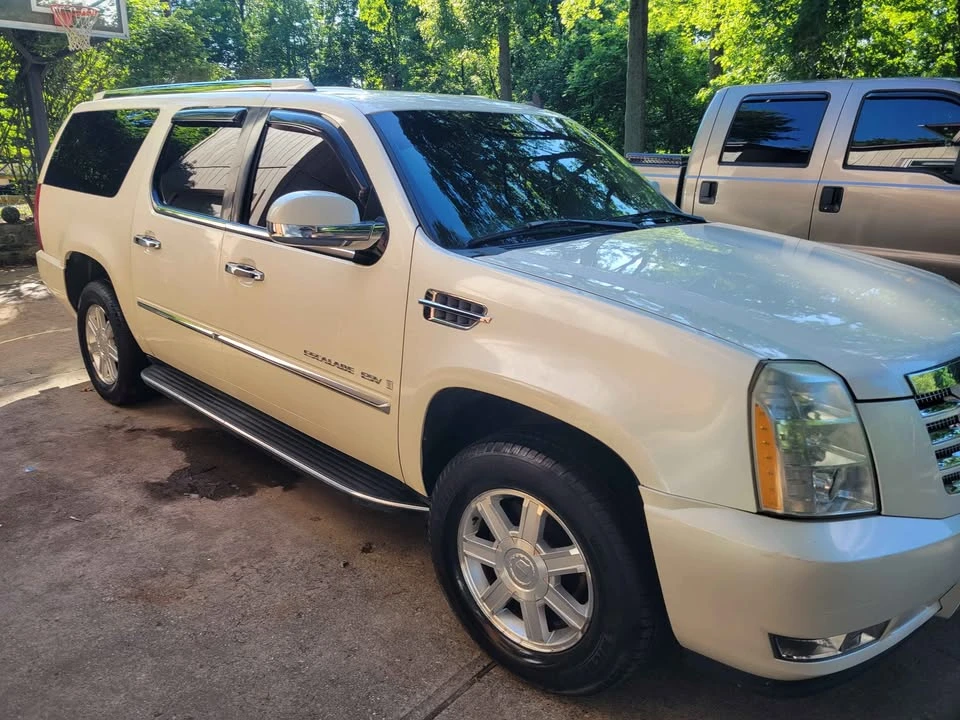 2007 Cadillac Escalade & EXT 3rd Gen - Image 3 of 18