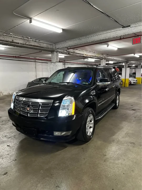 2007 Cadillac Escalade & EXT 3rd Gen - Image 3 of 4