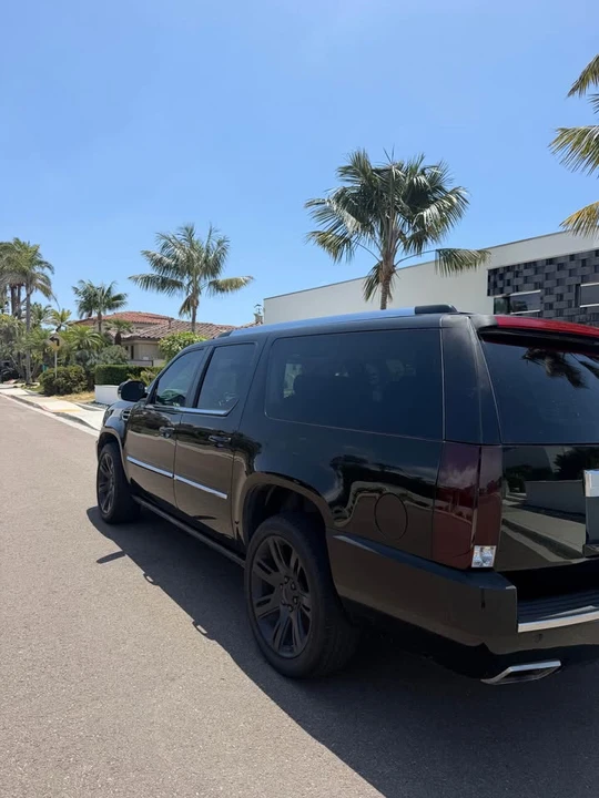2007 Cadillac Escalade & EXT 3rd Gen - Image 3 of 9