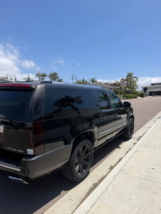 2007 Cadillac Escalade & EXT 3rd Gen - Image 5 of 9