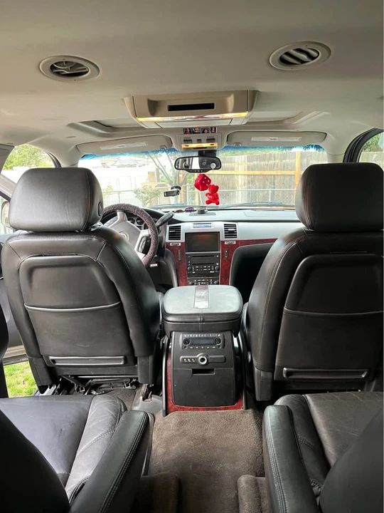 2007 Cadillac Escalade & EXT 3rd Gen - Image 3 of 4