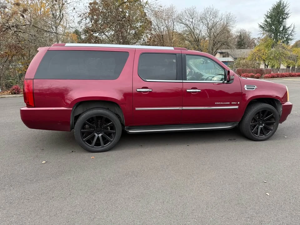 2007 Cadillac Escalade & EXT 3rd Gen - Image 2 of 12