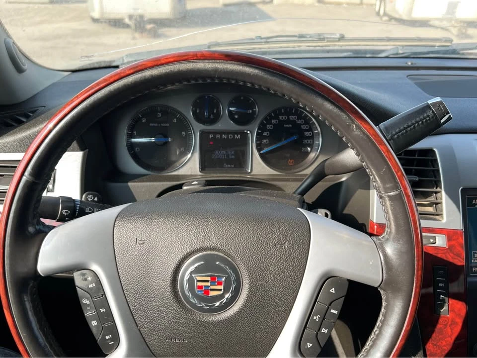 2007 Cadillac Escalade & EXT 3rd Gen - Image 12 of 15