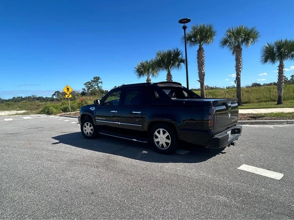2007 Cadillac Escalade & EXT 3rd Gen - Image 18 of 19