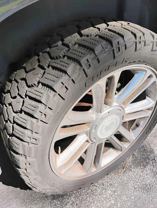 2007 Cadillac Escalade & EXT 3rd Gen - Image 16 of 20