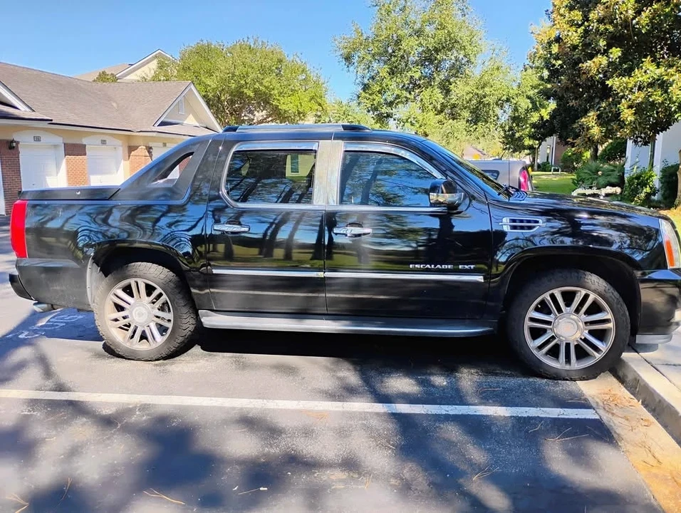 2007 Cadillac Escalade & EXT 3rd Gen - Image 19 of 20