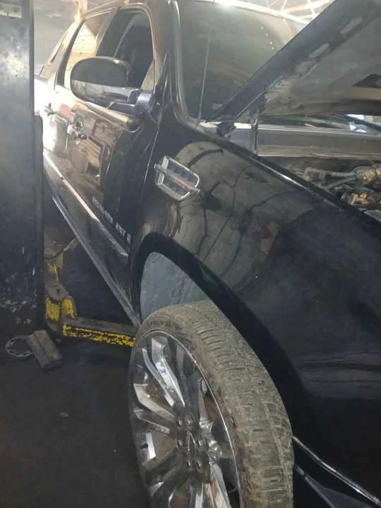 2007 Cadillac Escalade & EXT 3rd Gen - Image 5 of 9
