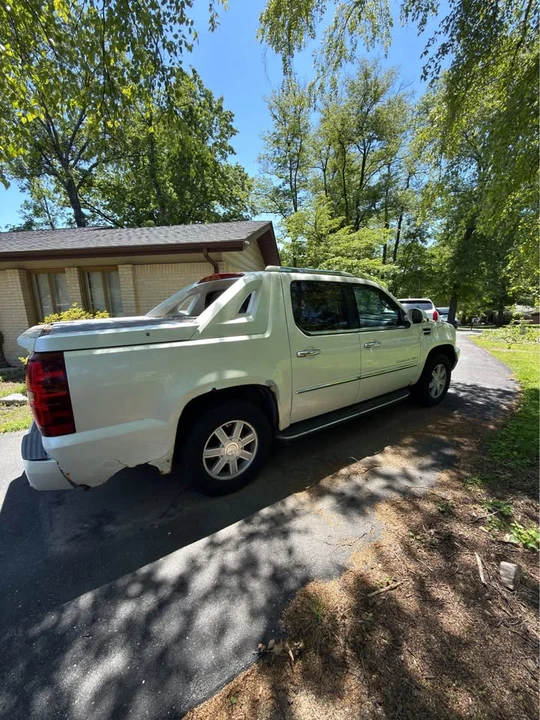 2007 Cadillac Escalade & EXT 3rd Gen - Image 4 of 6