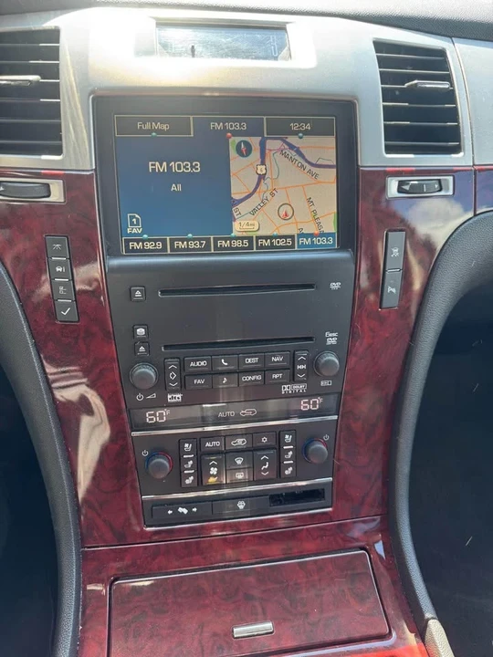 2007 Cadillac Escalade & EXT 3rd Gen - Image 12 of 15