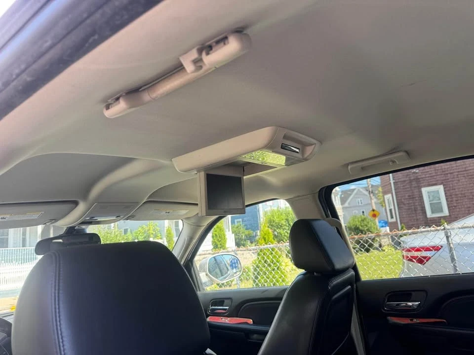 2007 Cadillac Escalade & EXT 3rd Gen - Image 9 of 15