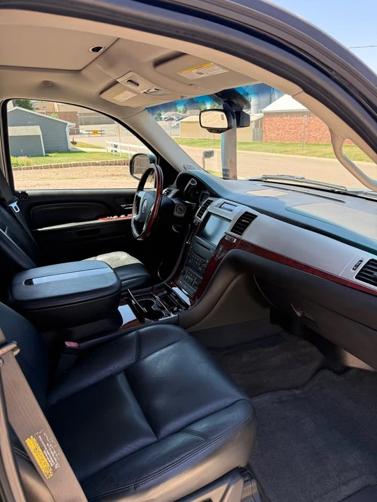 2007 Cadillac Escalade & EXT 3rd Gen - Image 13 of 19