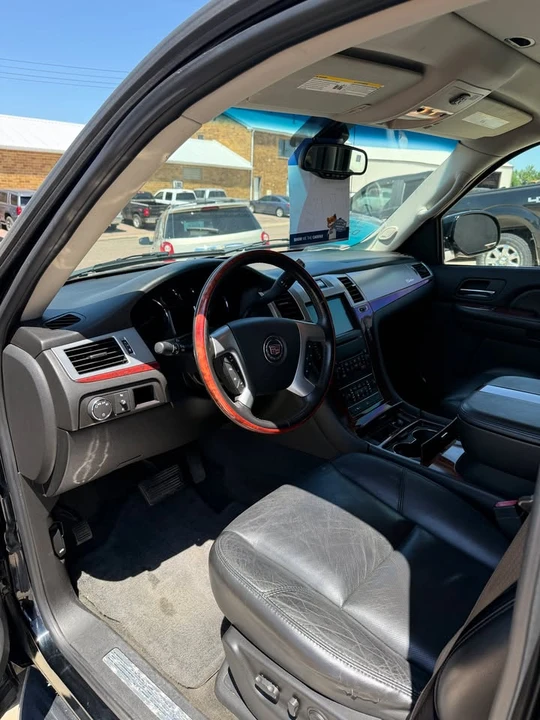 2007 Cadillac Escalade & EXT 3rd Gen - Image 11 of 19