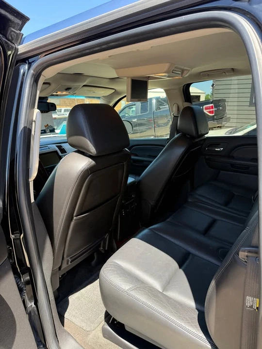 2007 Cadillac Escalade & EXT 3rd Gen - Image 18 of 19
