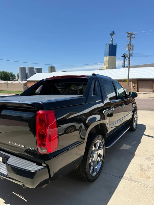 2007 Cadillac Escalade & EXT 3rd Gen - Image 6 of 19