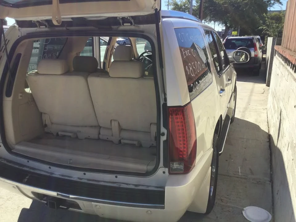 2007 Cadillac Escalade & EXT 3rd Gen - Image 3 of 11