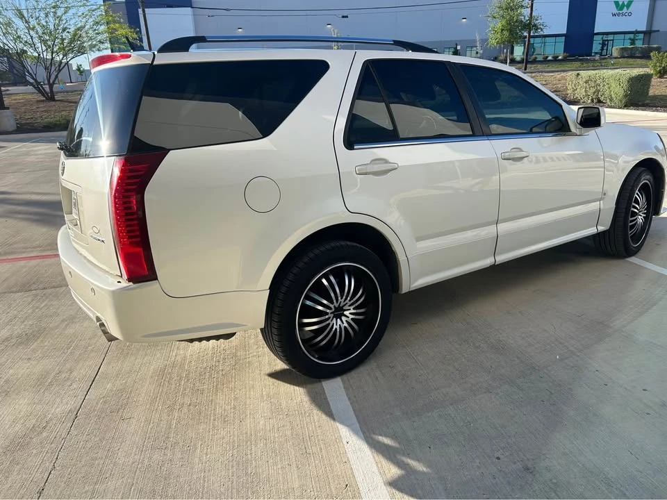 2007 Cadillac SRX - Image 3 of 16