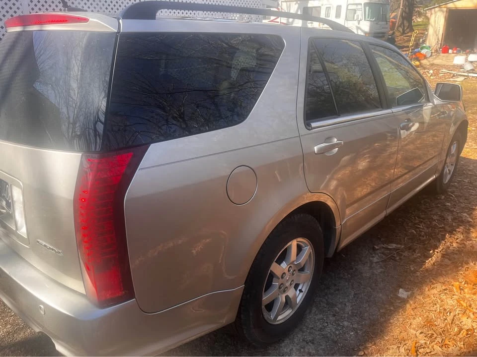 2007 Cadillac SRX - Image 3 of 10