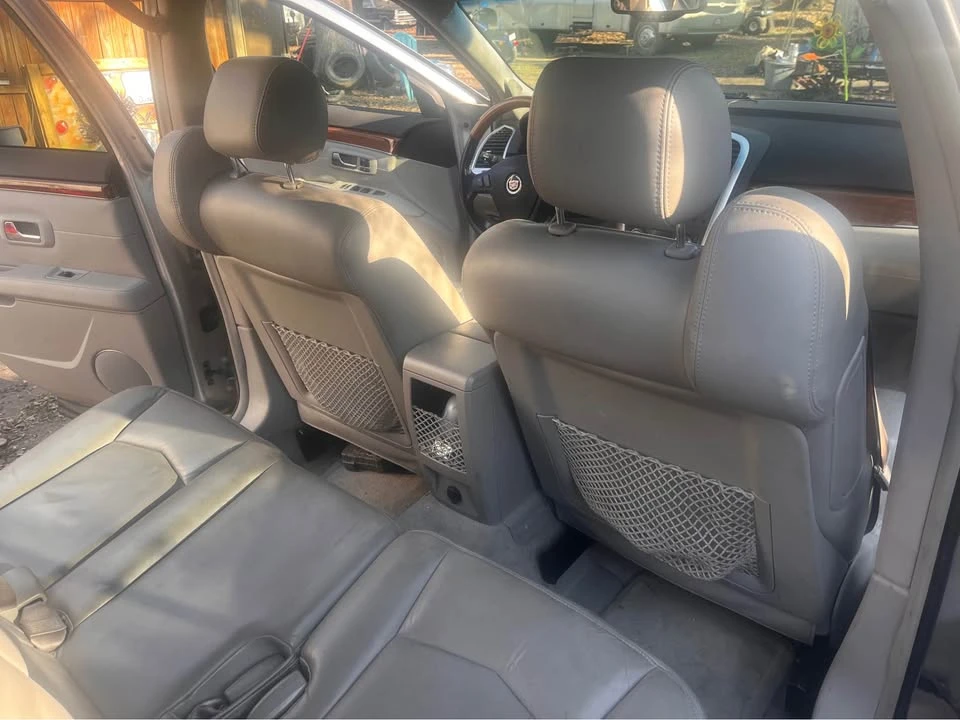 2007 Cadillac SRX - Image 8 of 10