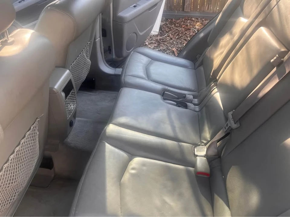2007 Cadillac SRX - Image 6 of 10
