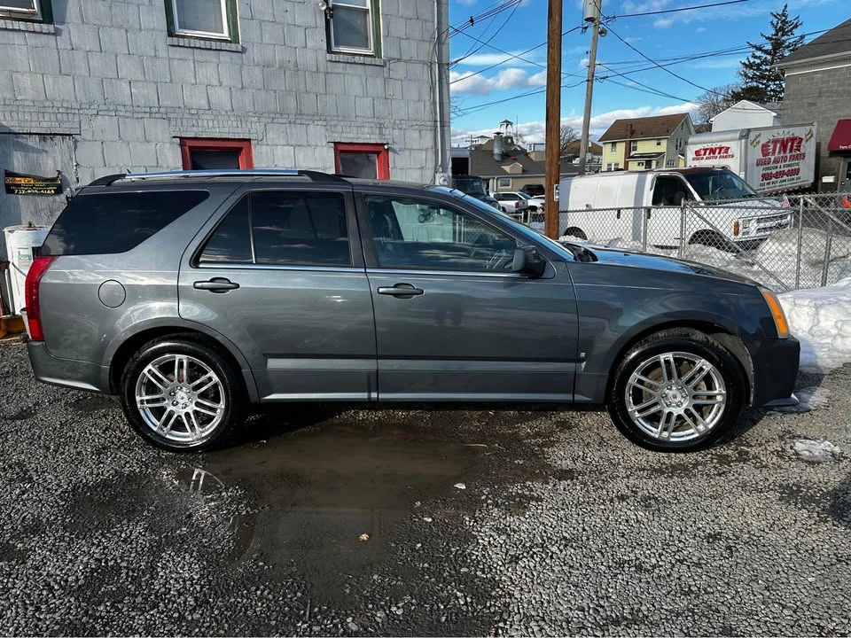 2007 Cadillac SRX - Image 2 of 13