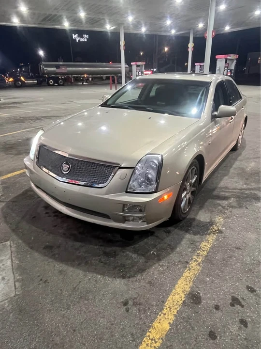 2007 Cadillac STS - Image 9 of 12