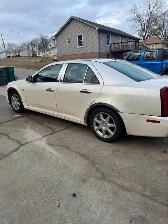 2007 Cadillac STS - Image 4 of 8
