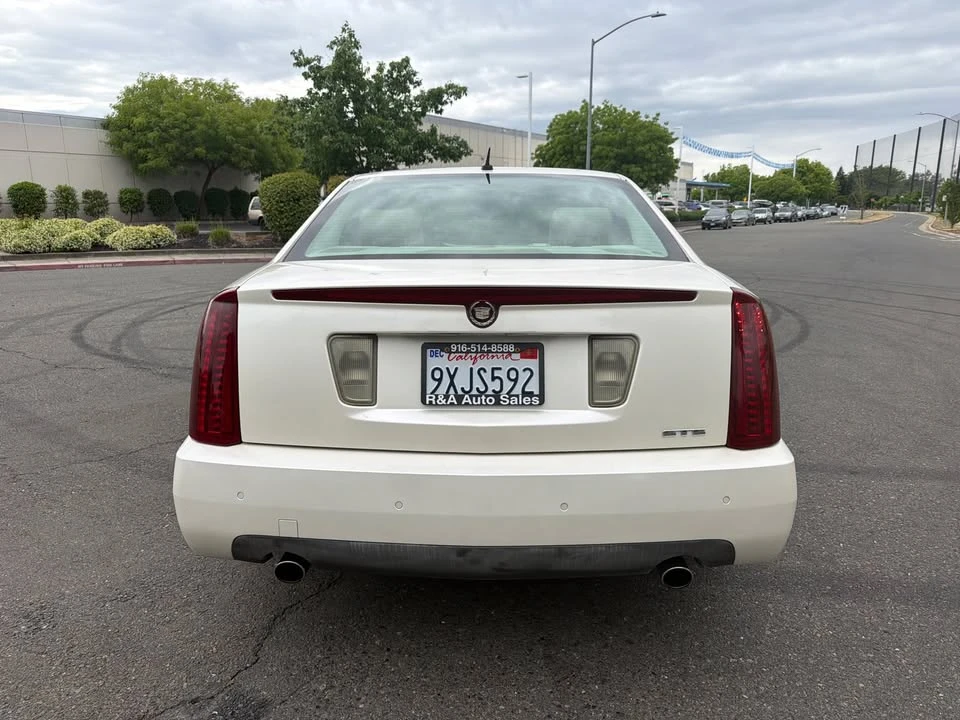 2007 Cadillac STS - Image 8 of 20