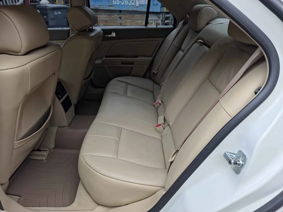 2007 Cadillac STS - Image 6 of 9