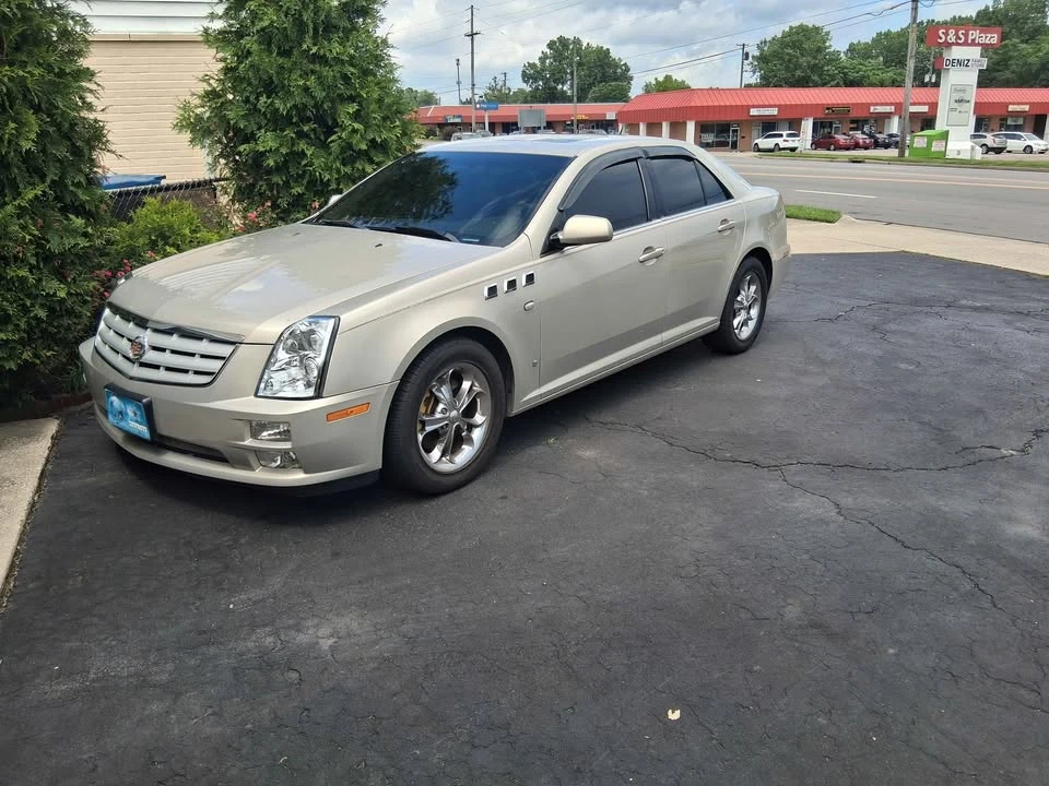 2007 Cadillac STS - Image 2 of 9