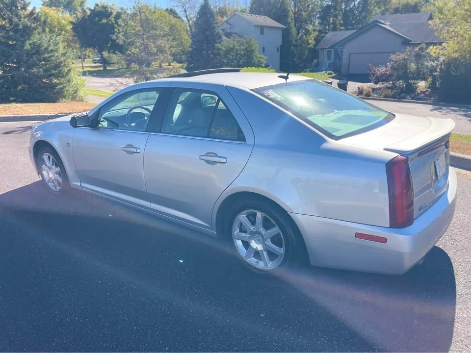 2007 Cadillac STS - Image 2 of 11
