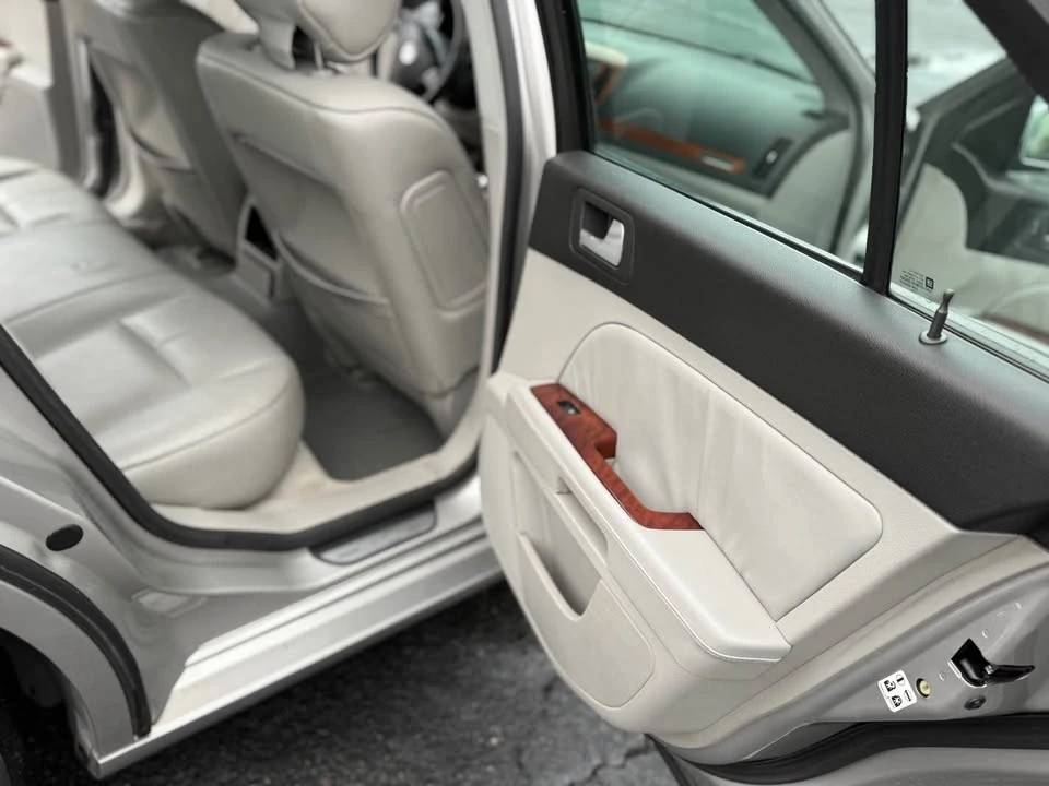 2007 Cadillac STS - Image 14 of 17
