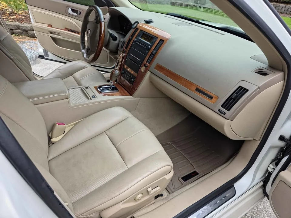 2007 Cadillac STS - Image 8 of 9