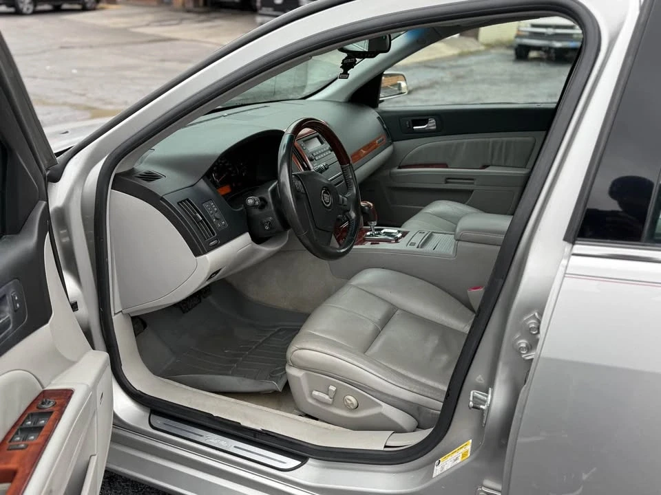 2007 Cadillac STS - Image 8 of 17