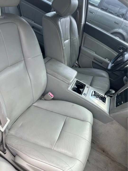 2007 Cadillac STS - Image 8 of 9
