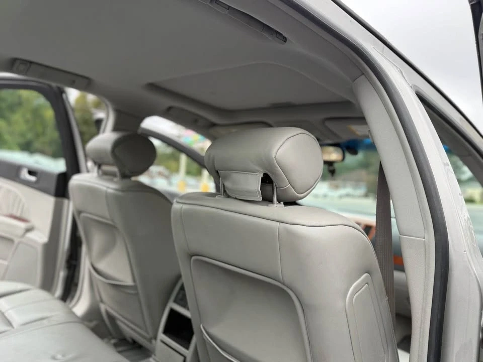 2007 Cadillac STS - Image 16 of 17