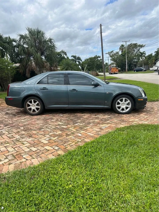2007 Cadillac STS - Image 6 of 9