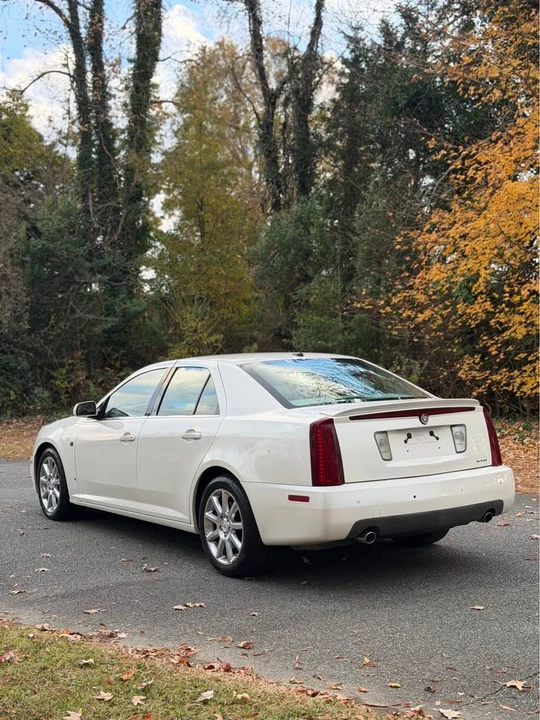 2007 Cadillac STS - Image 8 of 14