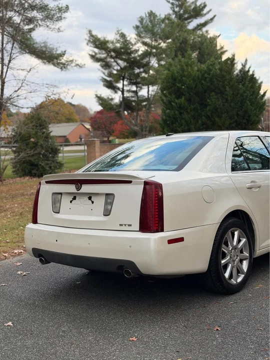 2007 Cadillac STS - Image 5 of 14