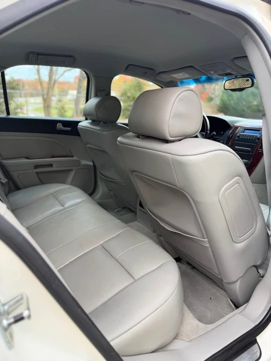 2007 Cadillac STS - Image 10 of 14